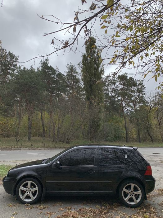 Volkswagen Golf 4 1999 1.4 бензин мкпп