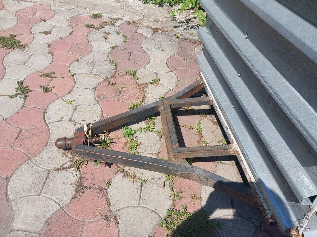 Продам прицеп в Изюме.