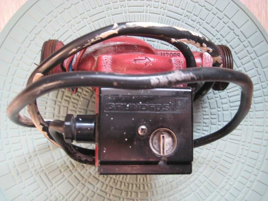 Pompa Obiegowa Grundfos UPS trzybiegowa