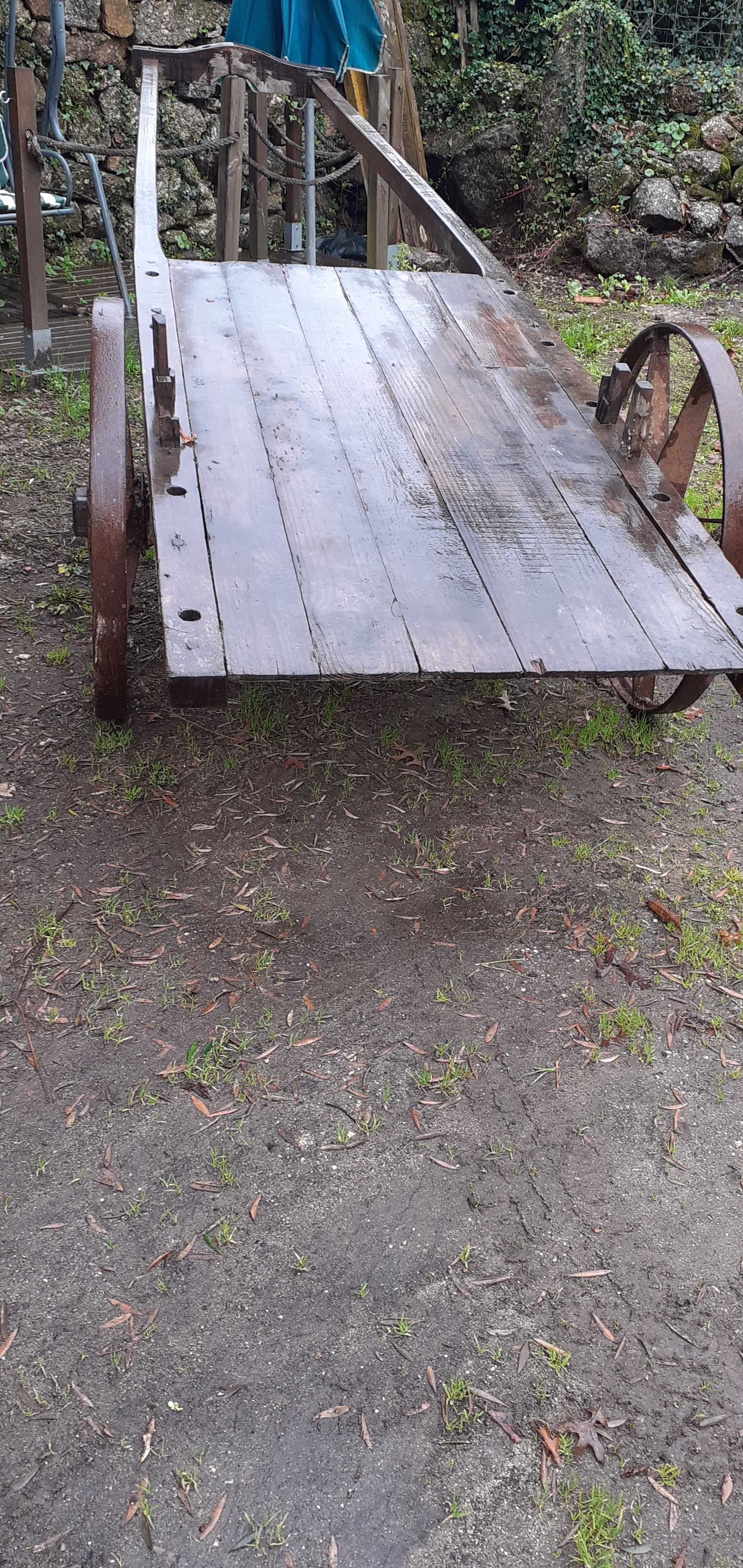 Carro de boi em bom estado