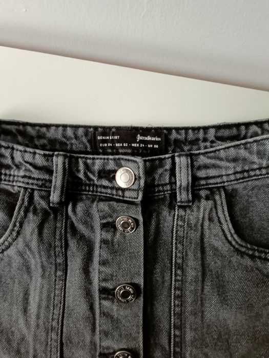 Spódnica dżinsowa Stradivarius
Rozmiar XS