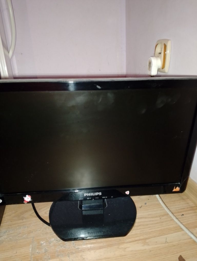Komputer stacjonarny pc + monitor Philips