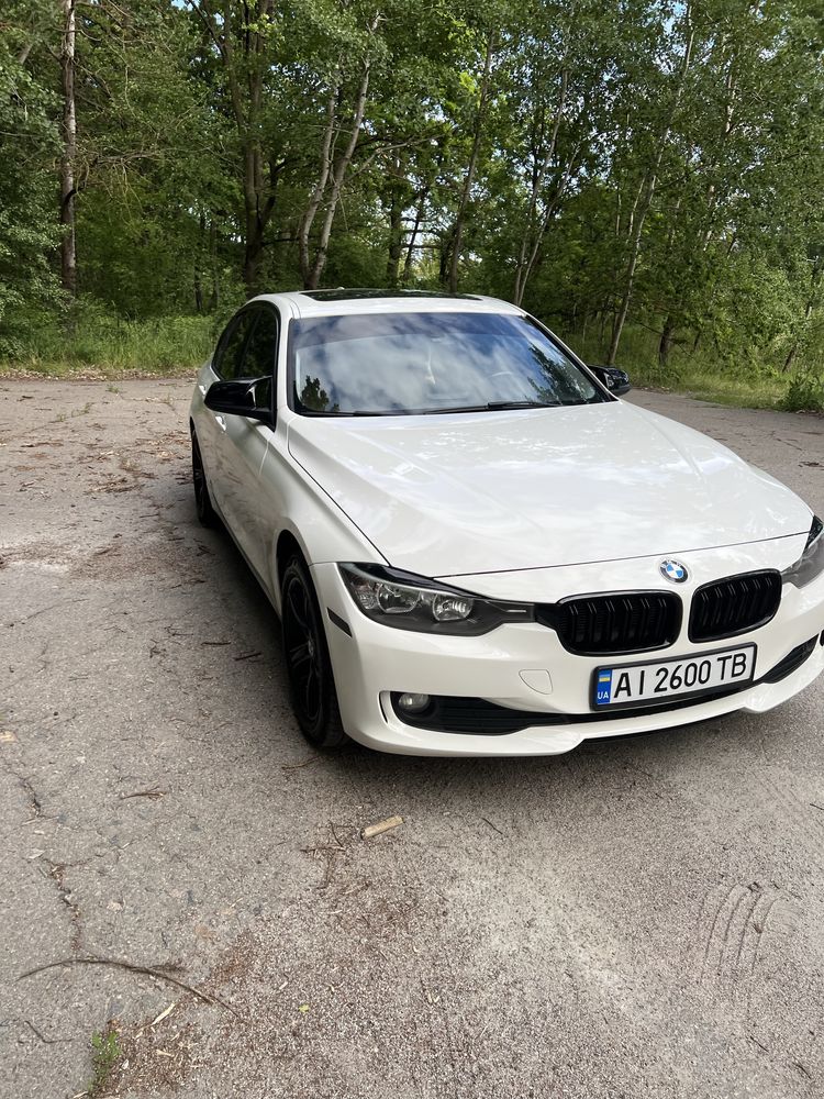 Bmw 320i f30 без вкладень