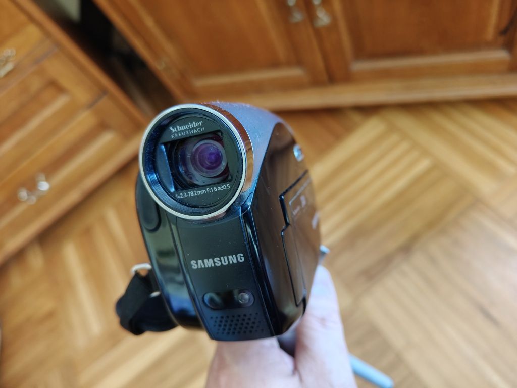 Samsung kamera na karty I CD RW, zoom 34 optyczny.