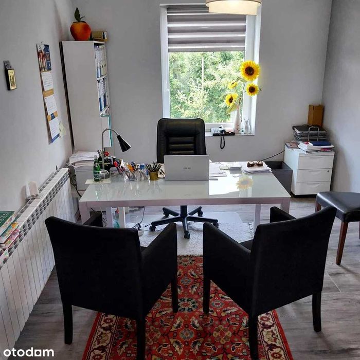 Działający biznes z domem i chłodniami