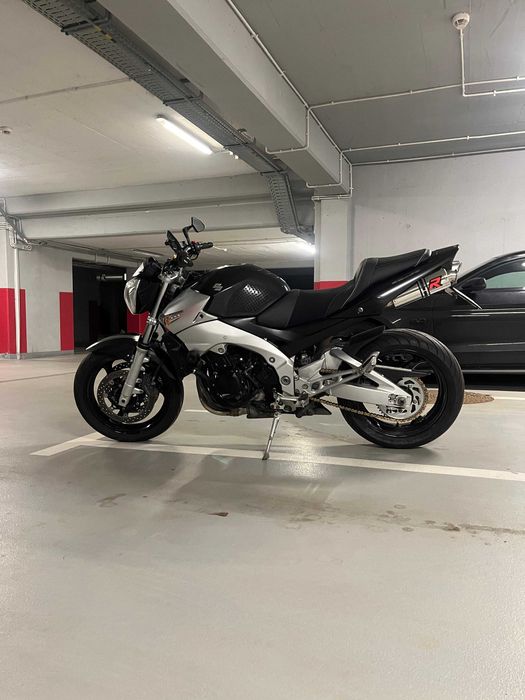 Suzuki GSR 600cm3