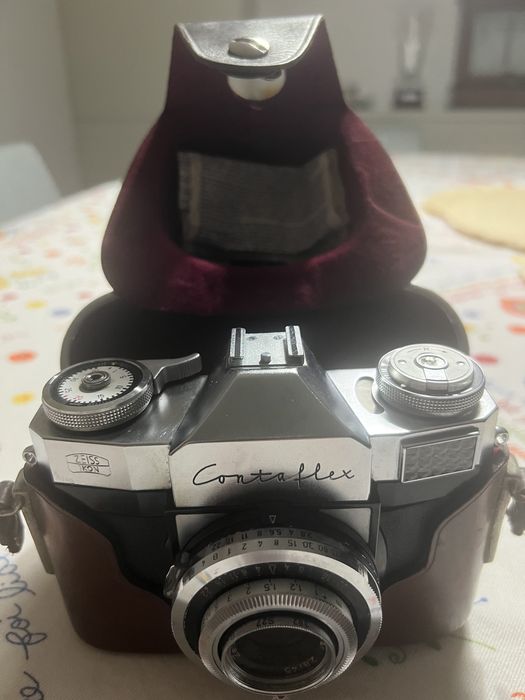 Máquina Fotográfica Zeiss