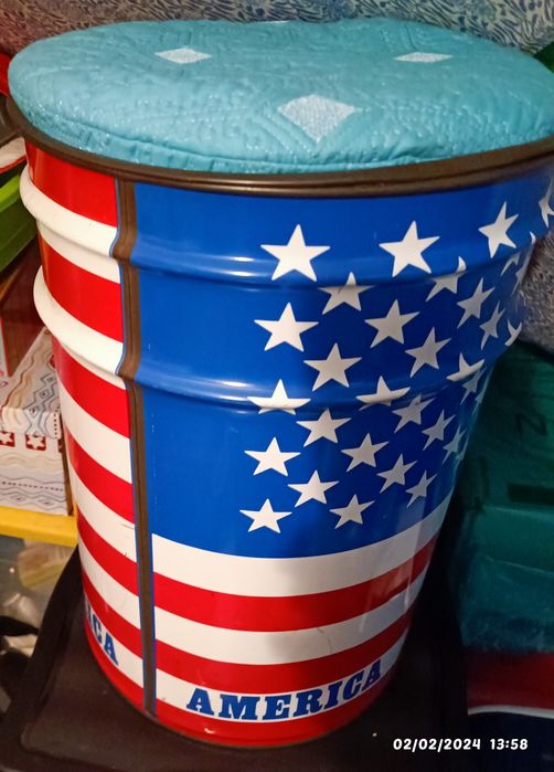 Banco Arrumação em metal