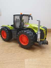 Ciągnik Bruder 3015 CLAAS Xerion 5000