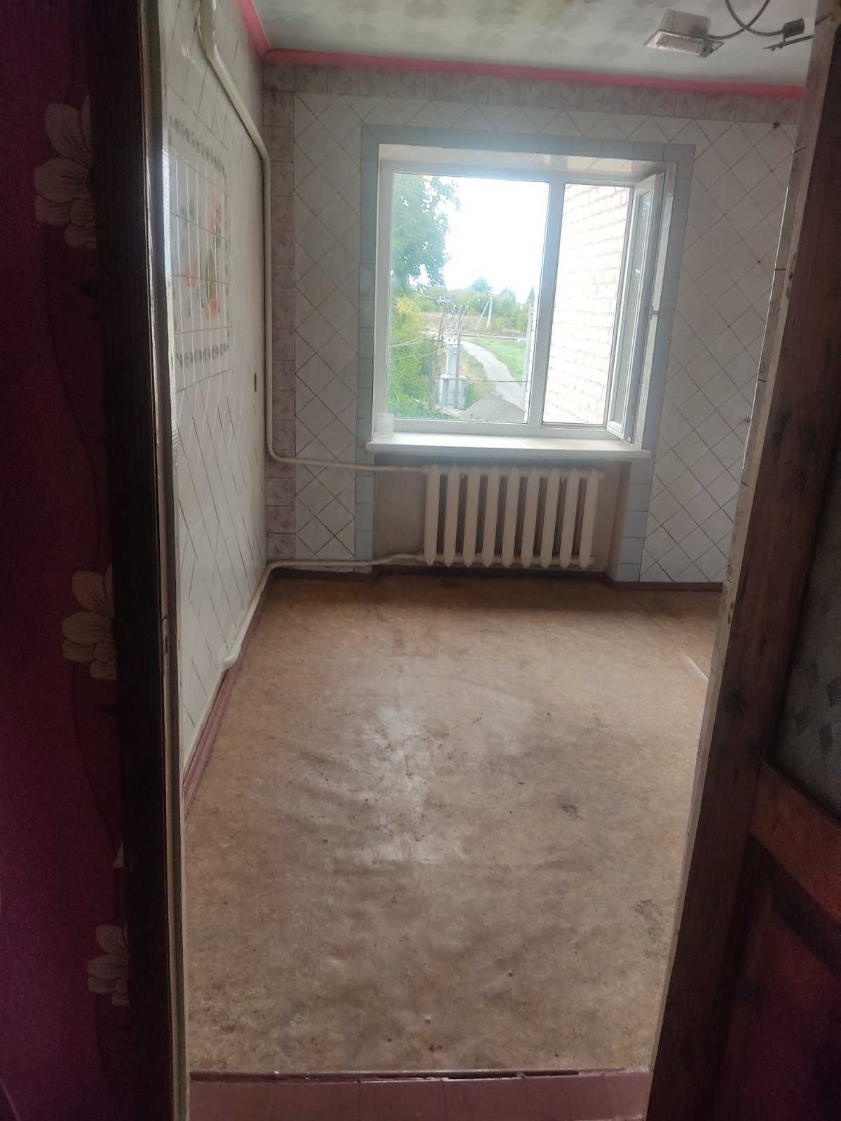 Продам трикімнатну  квартиру
