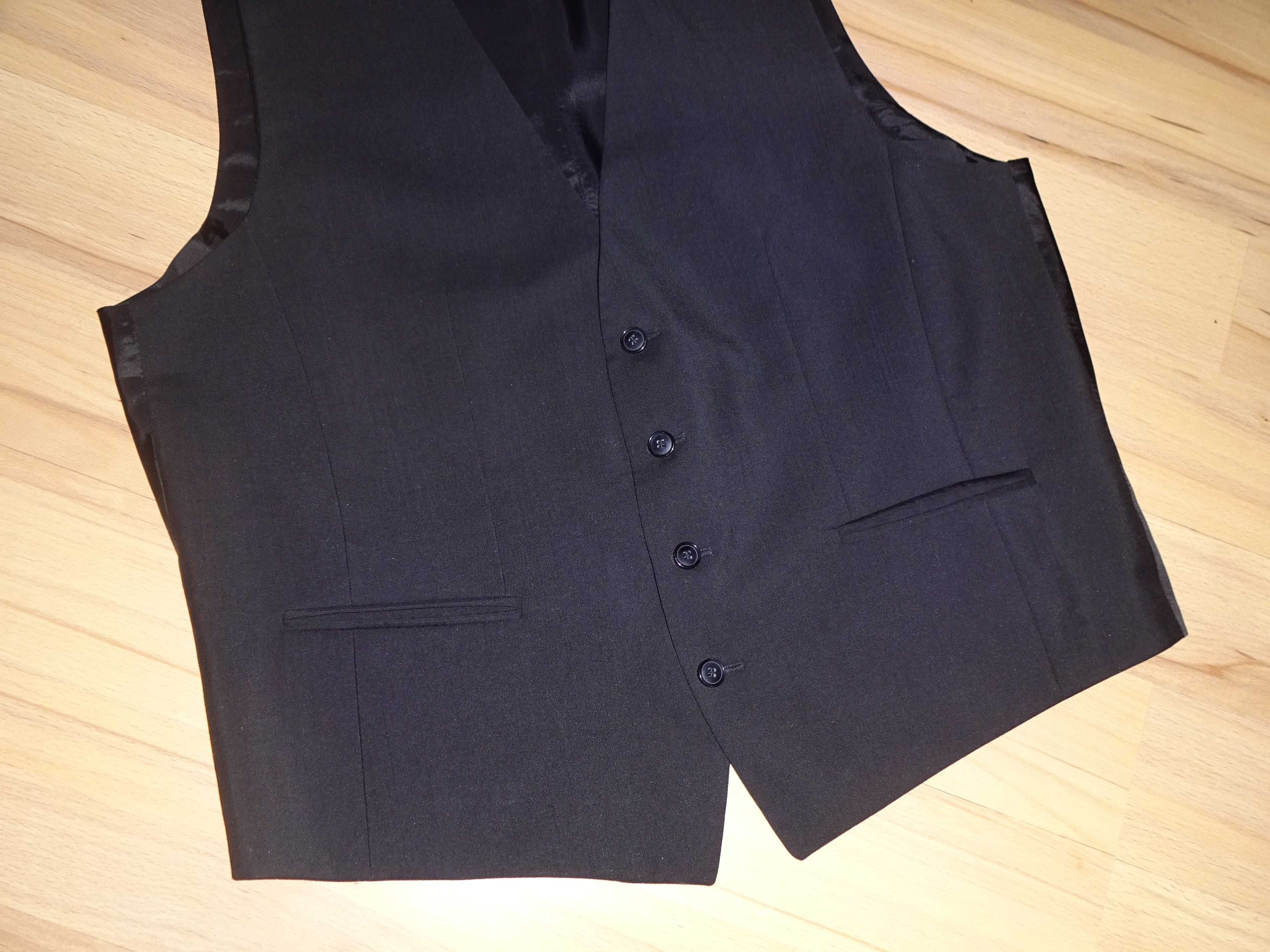 HUGO BOSS czarna elegancka kamizelka na guziki WOOL cieńka wełna r. 52