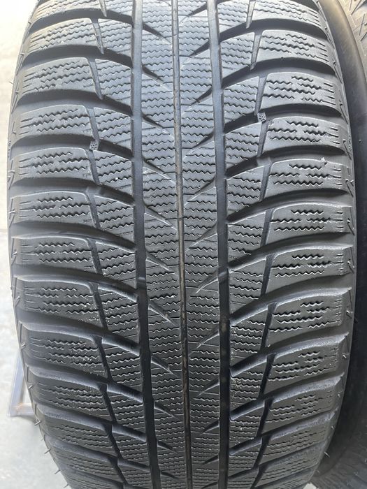 Шини зимові R17 225 55 Bridgestone Склад Осокорки