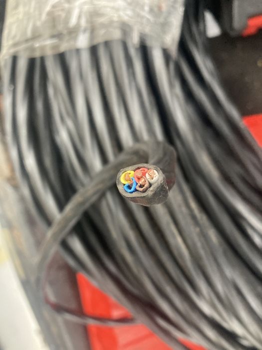 Залишки кабеля Ввгнгд 5х2.5. Ціна 40грн/метр  200 метрів.кабель