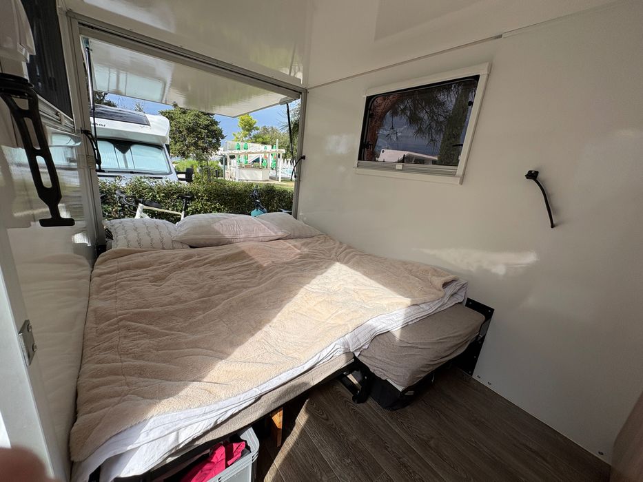 Przyczepa MiniKamp EVEREST mały lekki camper DMC 1000 kg