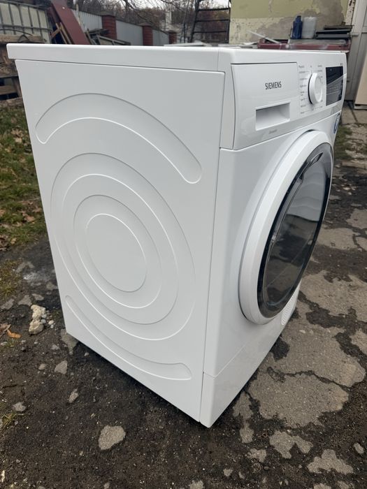 Сушильна машина Siemens WT45RWA1