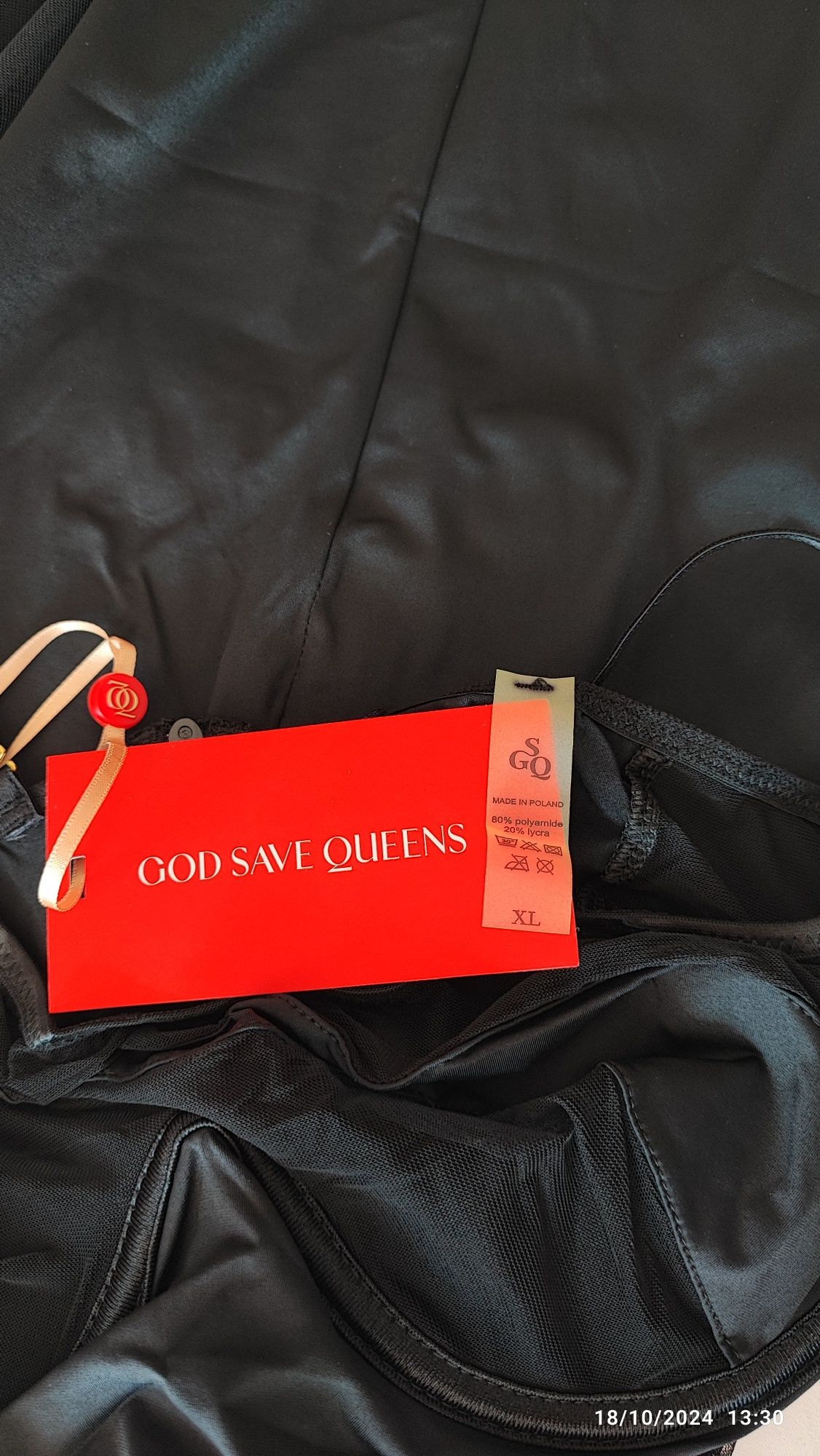 Czarna sukienka VALERIA God Save Queens w rozmiarze XL