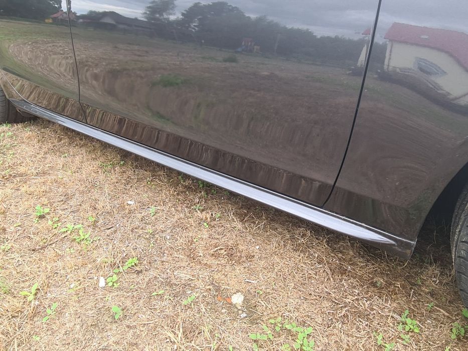 2szt LISTWY SLINE progowe LEWA +PRAWA Audi A4 B8 2009r LZ7L