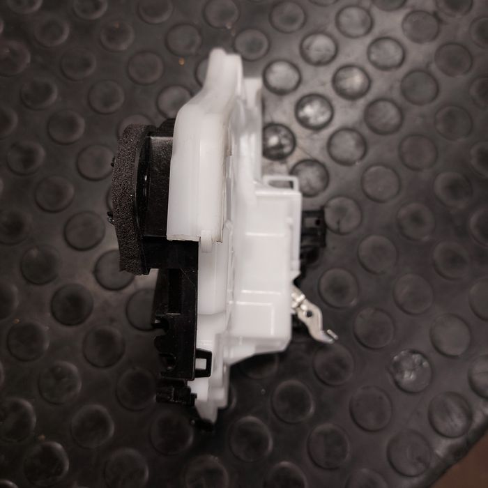 Fechadura eléctrica central porta Nissan Renault