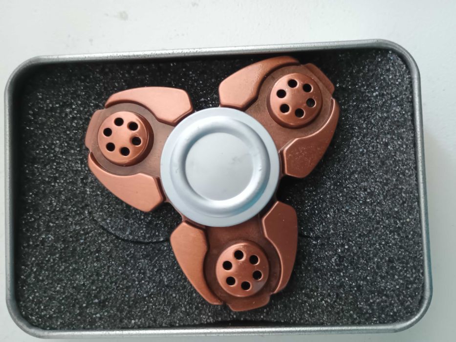 zestaw 3 metalowych spinerów