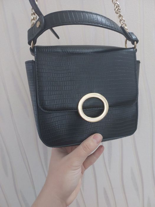 Чорна сумка маленька