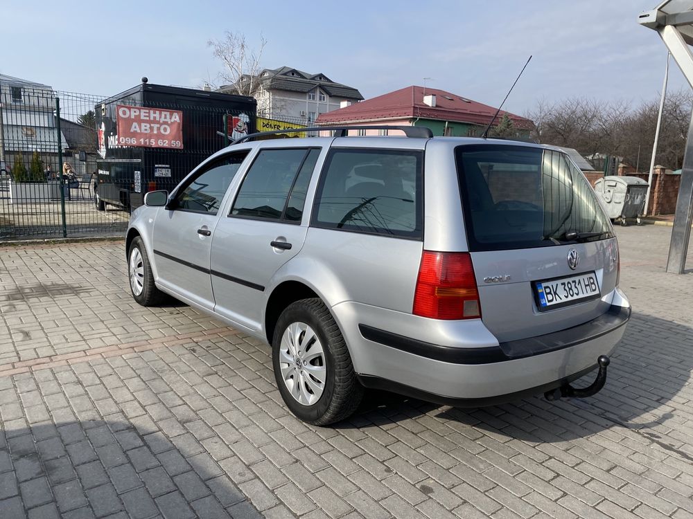 Volkswagen Golf 4 2001 1.6MPI