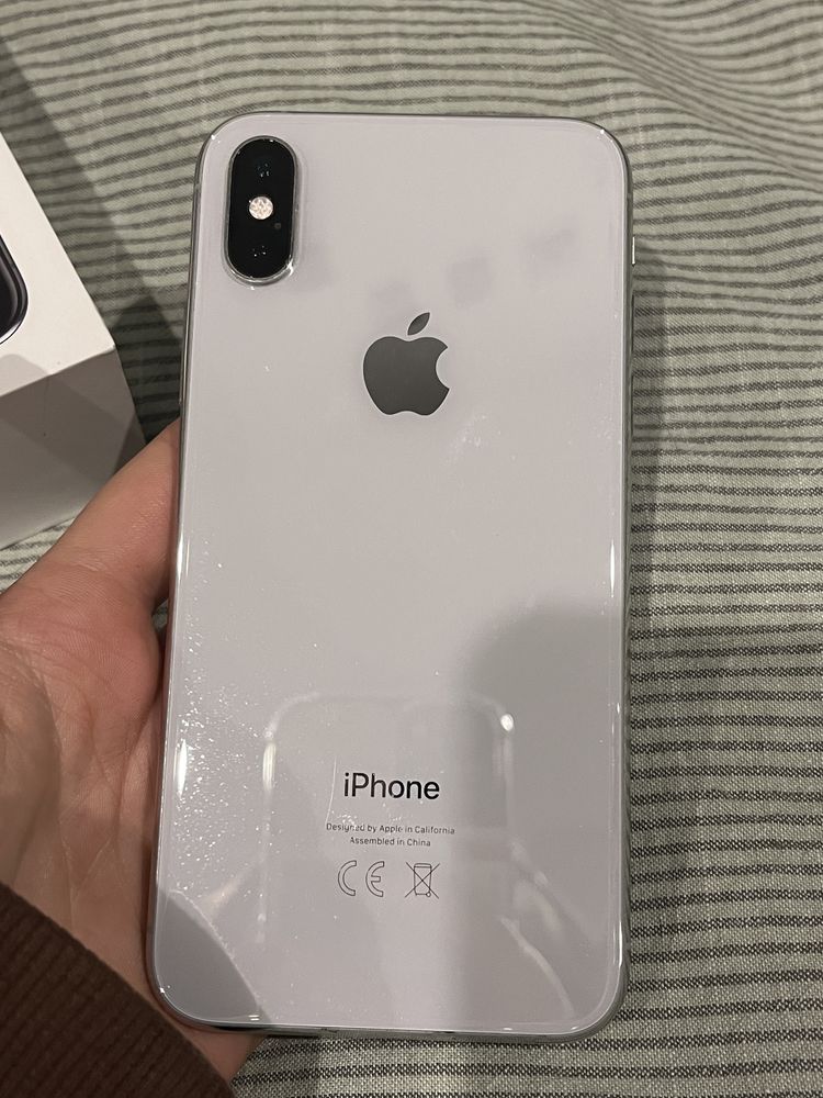 iPhone XS 64gb 75% baterii