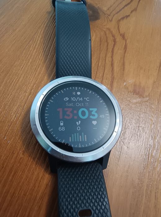 Годинник Garmin Vivoactive 3