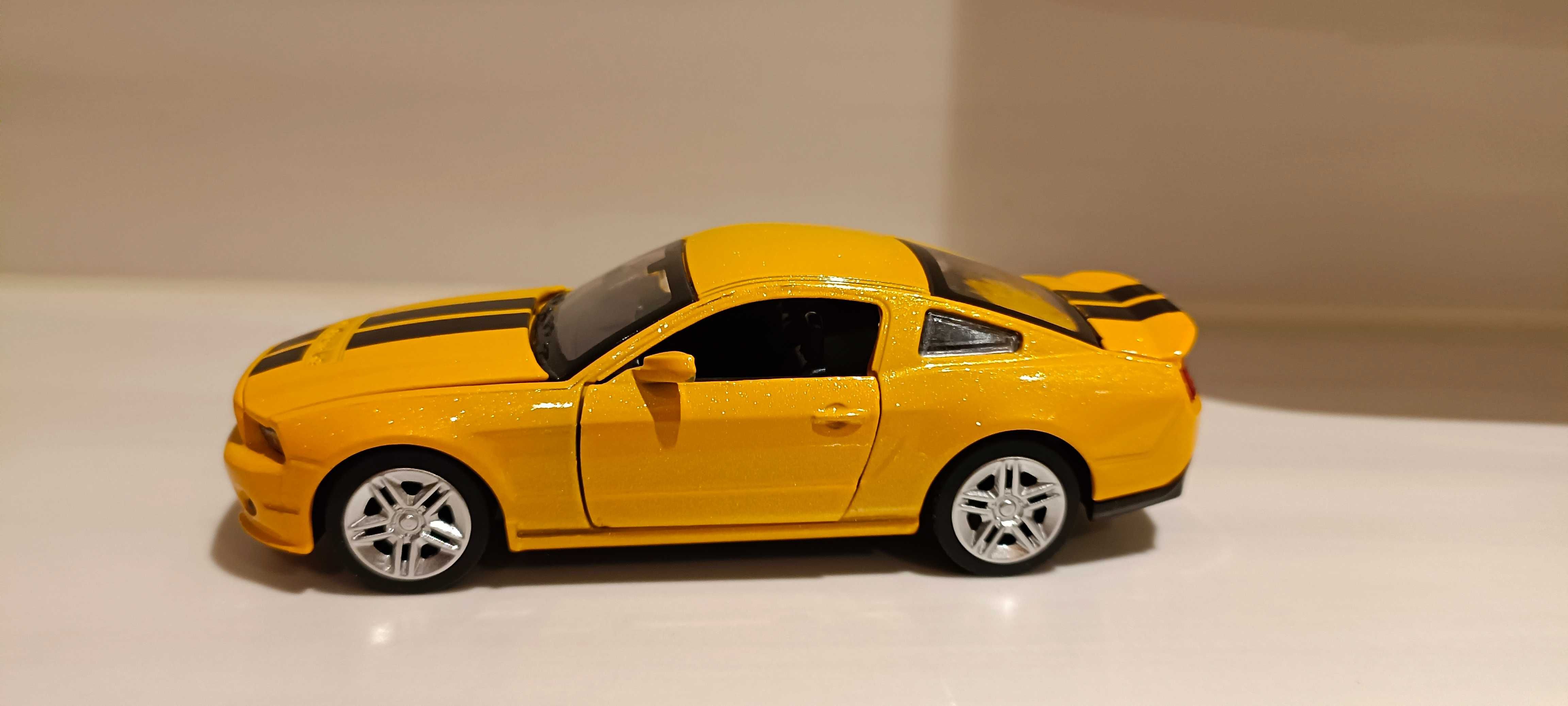 Ford Mustang GT skala 1:36
