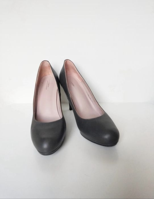 Buty na obcasie skorzane Sacha