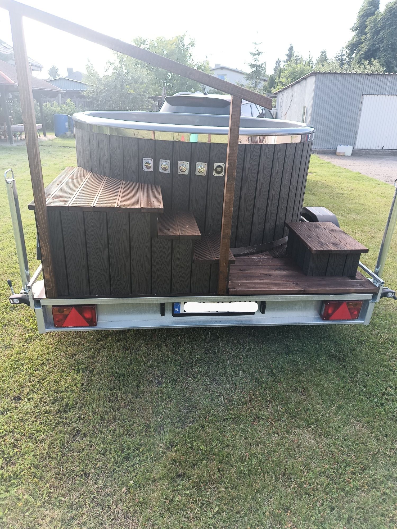 Mobilna balia, jacuzzi na przyczepce
