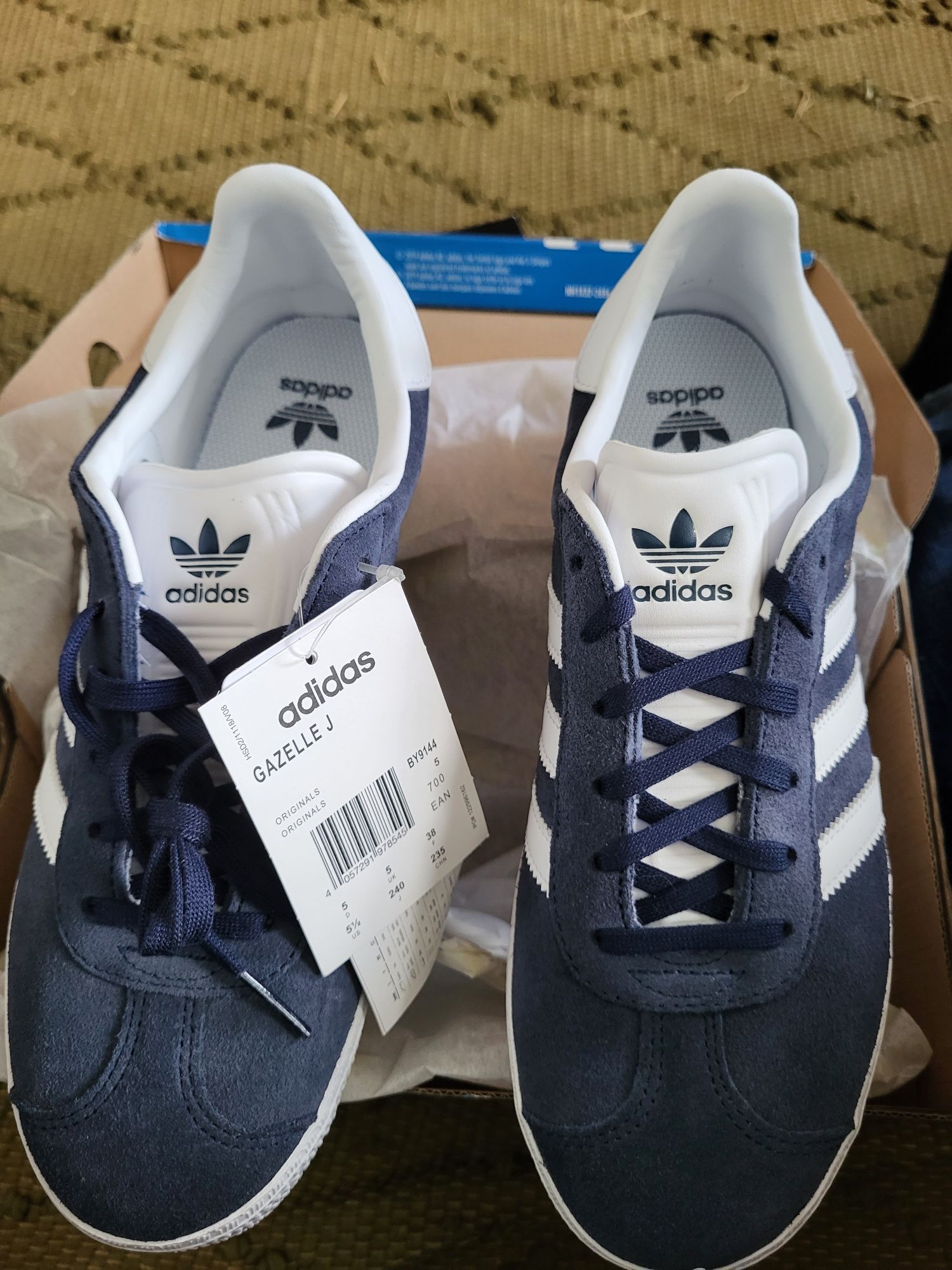 Tenis adidas gazelle J tamanho 38