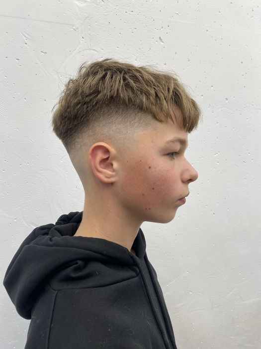Чоловіча стрижка Позняки