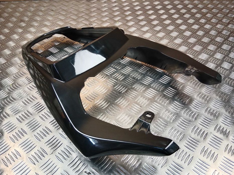 Yamaha R6 Zadupek Ogon Czarna Owiewka Tył Tylny 03-05