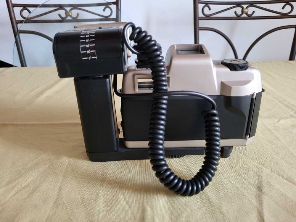 Máquina fotográfica Olympia c/ Estojo