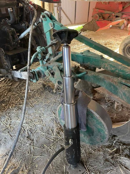 Гідроциліндр для причепа