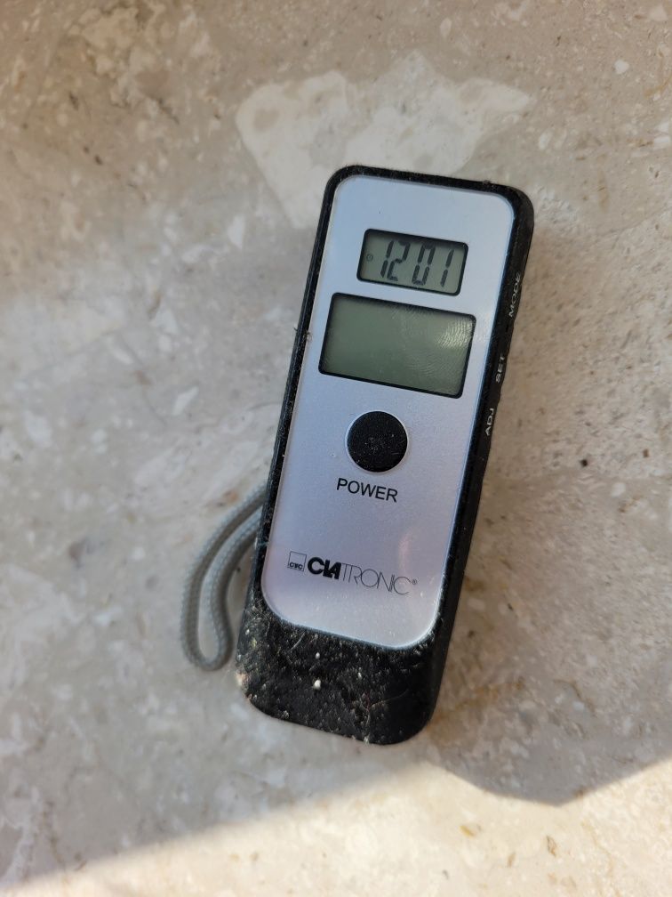 TANIO!! Alkomat Clatronic - działa, ale jest klejące od temperatury