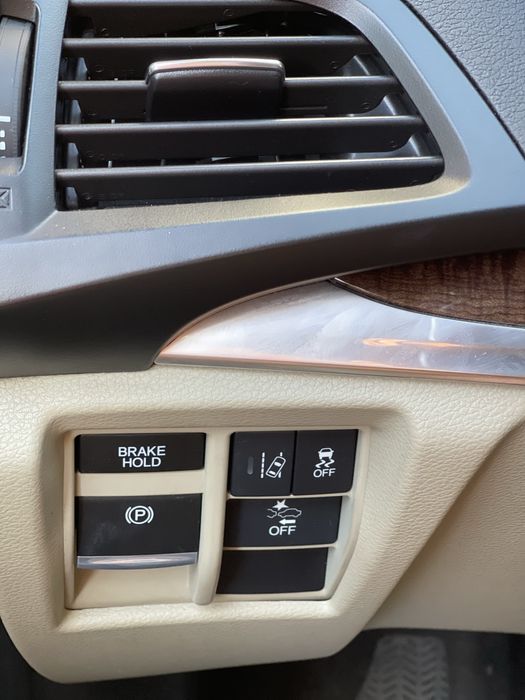 Автомобіль Acura MDX Акура