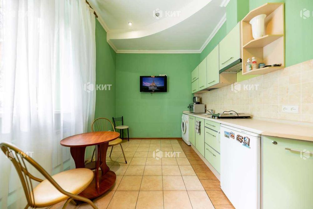 2к.50м2 Центр (м. Архитектора Бекетова, Куликовский спуск, 13) 130179