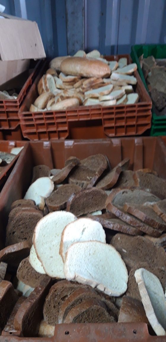 Продам черствий хліб різносортовий
