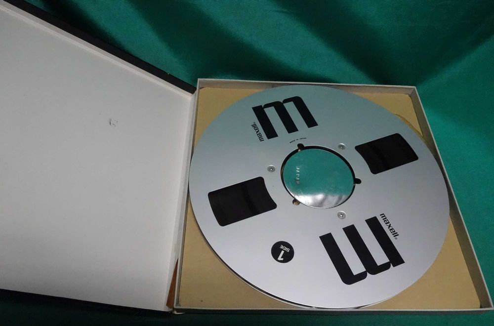 Продам магнитную ленту Maxell UDXL 35-180