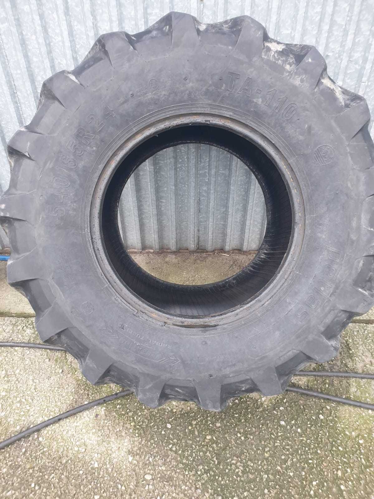 Opony rolnicze Petlas 540/62 R24 2 sztuki
