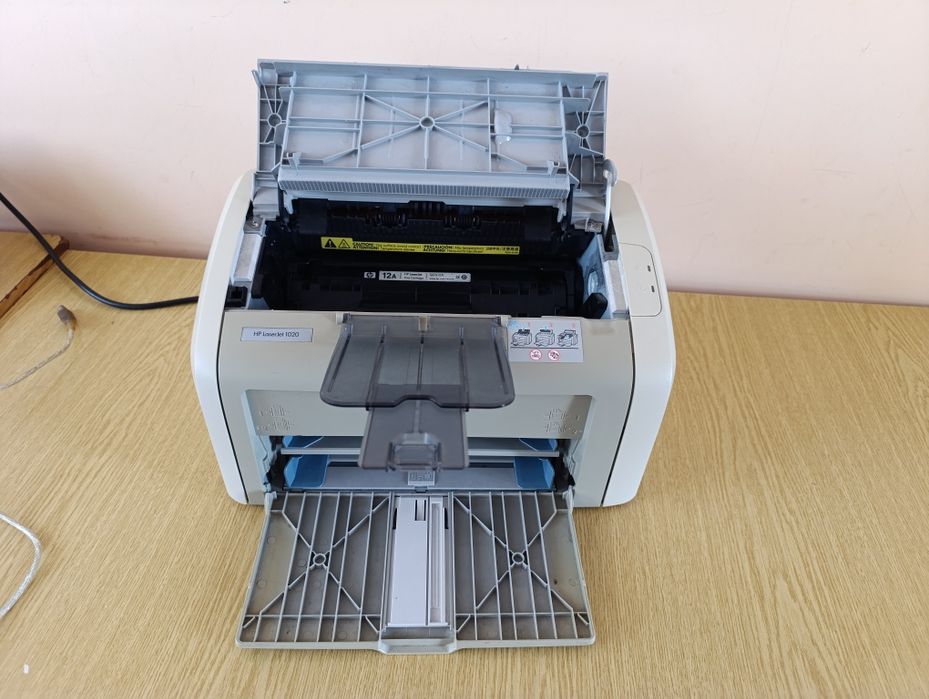 Принтер лазерний HP laserjet 1020 пробіг 13900