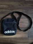 Mała torebka Adidas