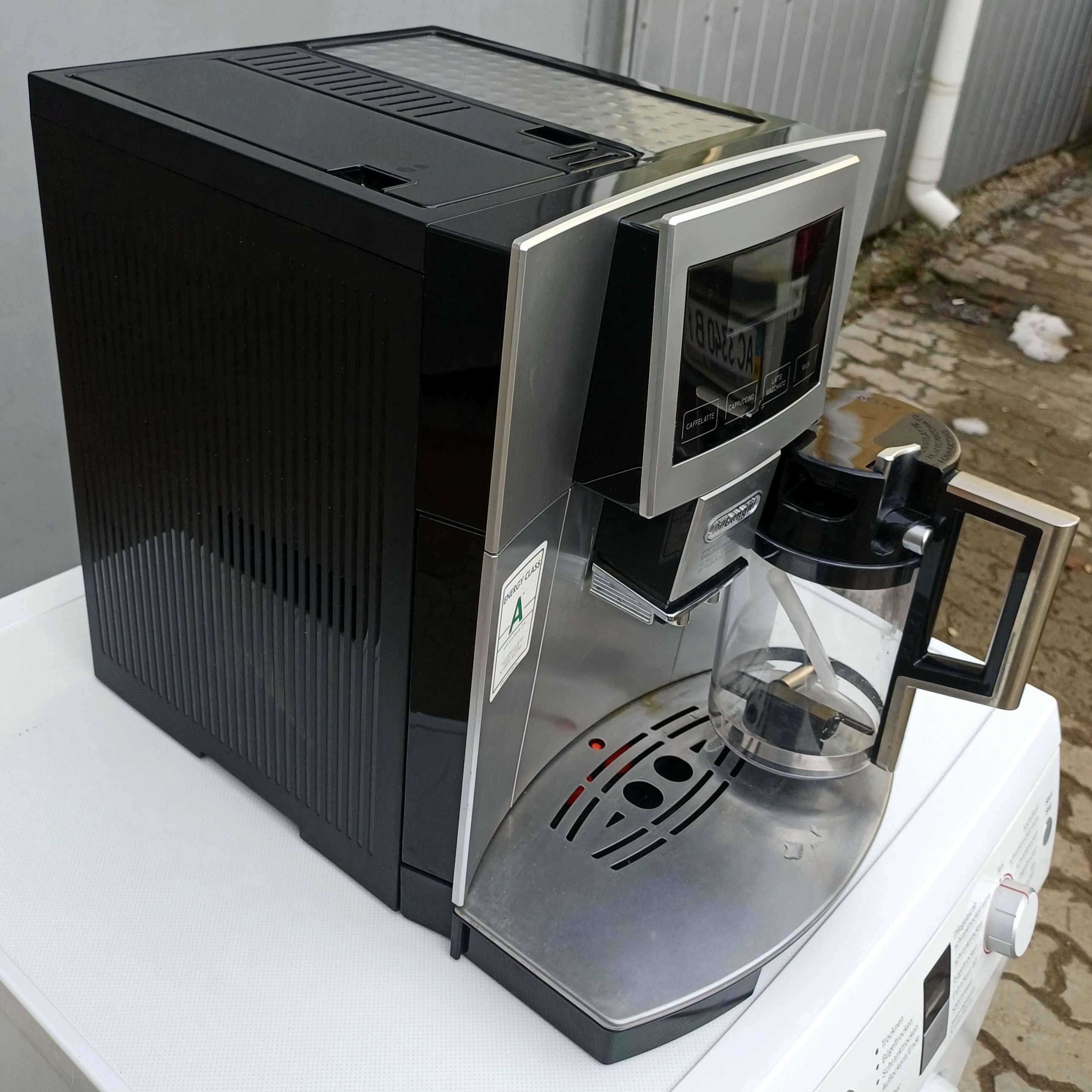 Кавомашина  Delonghi Perfecta Cappuccino Graphic Touch ESAM 5600