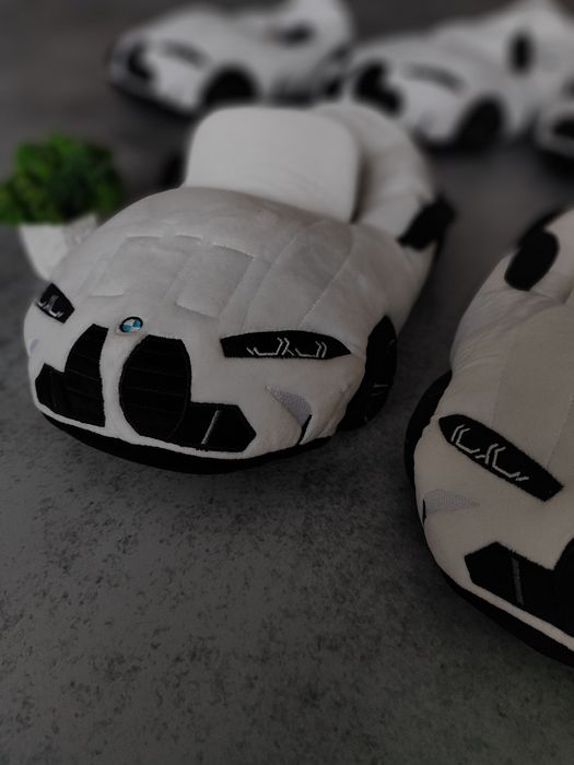 Взуття - bmw Тапки бмв