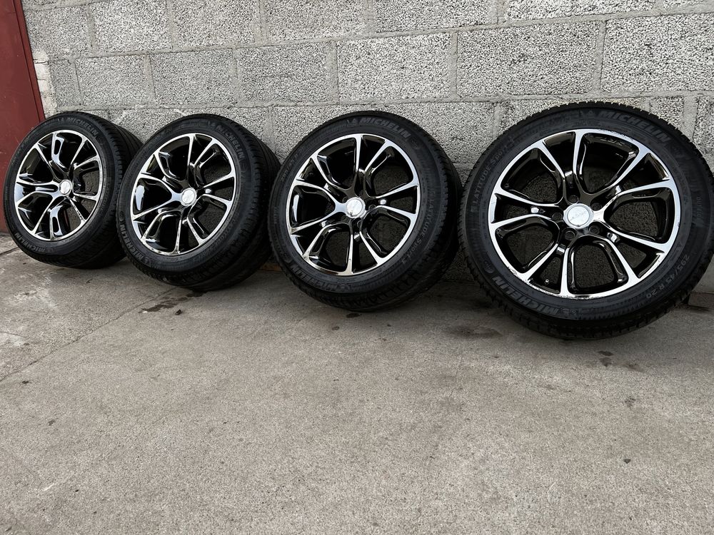 Oryginalne Alufelgi R20 5x127 Jeep Grand Cherokee SRT WK2 opony letnie