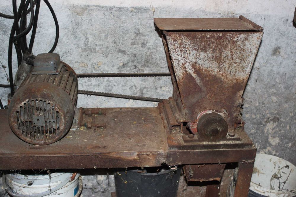 Rozdrabniacz do roślin okopowych. 380 V 1,1 kW