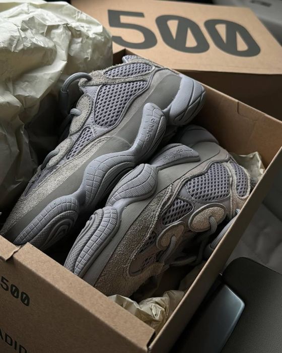 Оригінальні‼️кросівки ADIDAS YEEZY BOOST 500