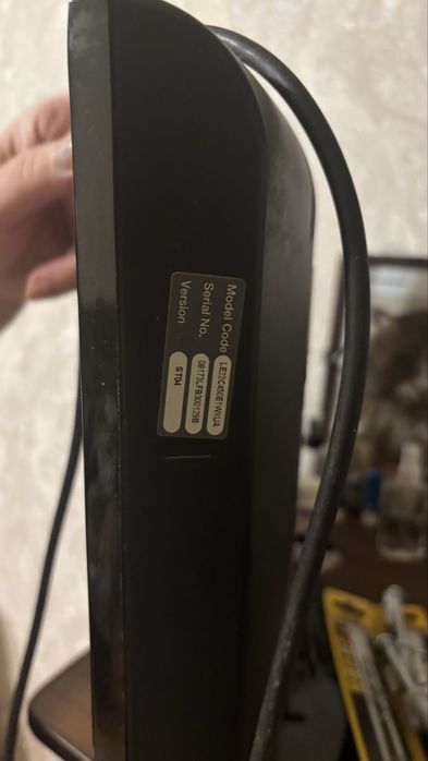 Телевізор Samsung LE22C450E1W