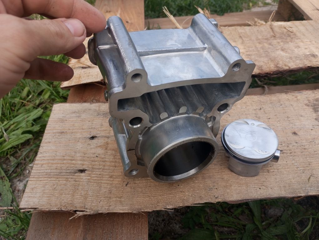Cylinder Yamaha YZF 125 R 125R WR tłok pierścionki nowy 08 - 14 r B5